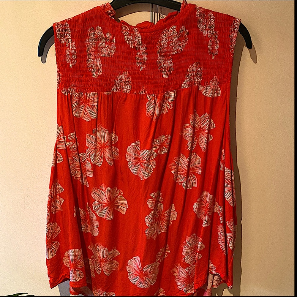 AVA And Viv, Hibiscus Flower Top